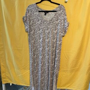 Ambrielle Marled Brown and White V-Neck Maxi Dress